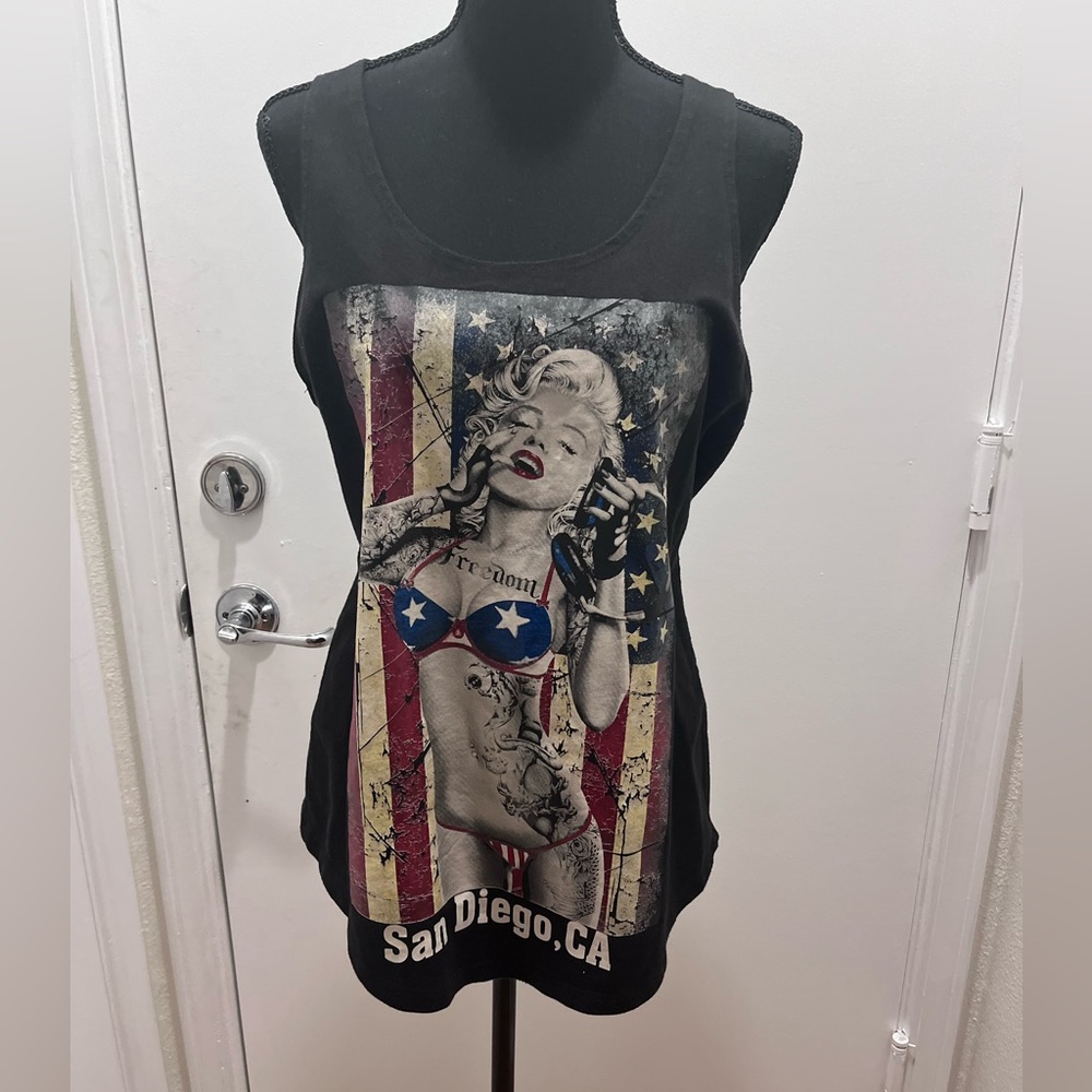 Marilyn Manroe tank